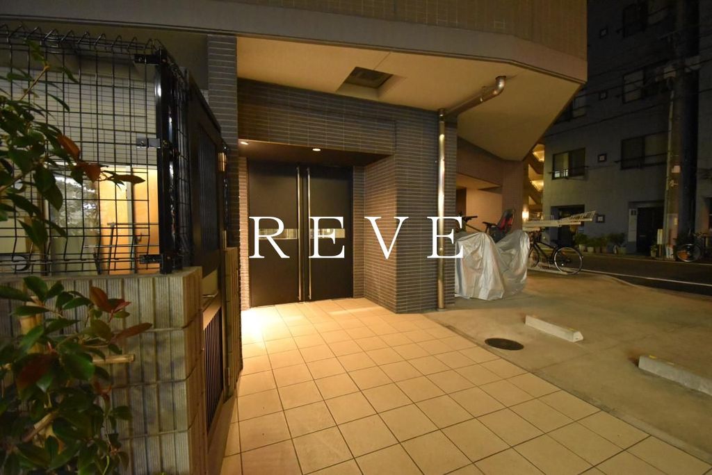 都営浅草線 蔵前駅 徒歩1分 13階建 築9年の外観写真