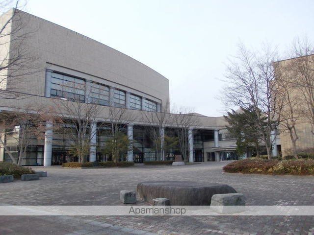 役所　奥州市文化会館Ｚホール（役所）まで750m