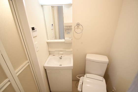 洗面設備　※別部屋の写真です