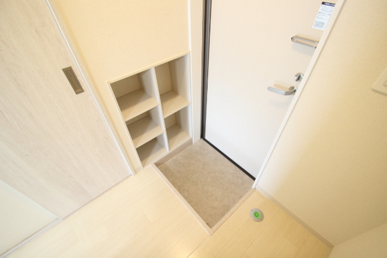 玄関　※別部屋の写真です