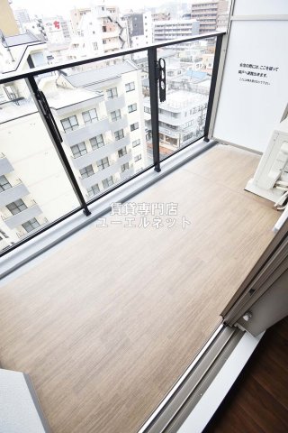 バルコニー　バルコニー付きで採光＆風通し良好！