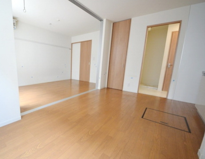 居室・リビング　※別部屋参考写真