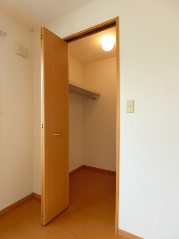 収納　図面と現状に相違がある場合には現状を優先