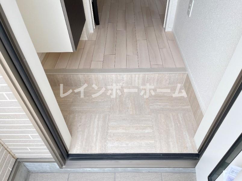 玄関　※別物件施工参考写真