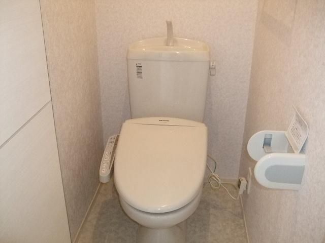 トイレ　★お部屋探しは株式会社タウンハウジング東京まで★