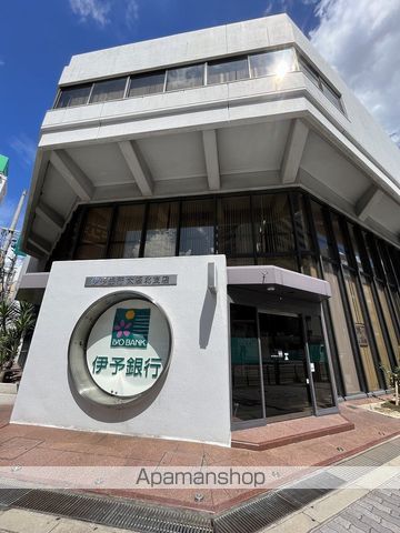銀行　（株）伊予銀行／大阪北支店（銀行）まで207m