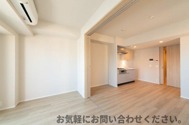 プラウドフラット上野松が谷の居間写真