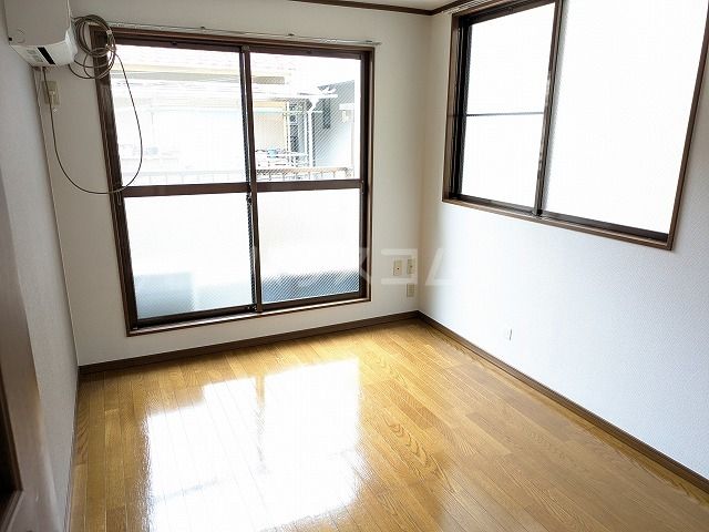 ハイムAの居間写真