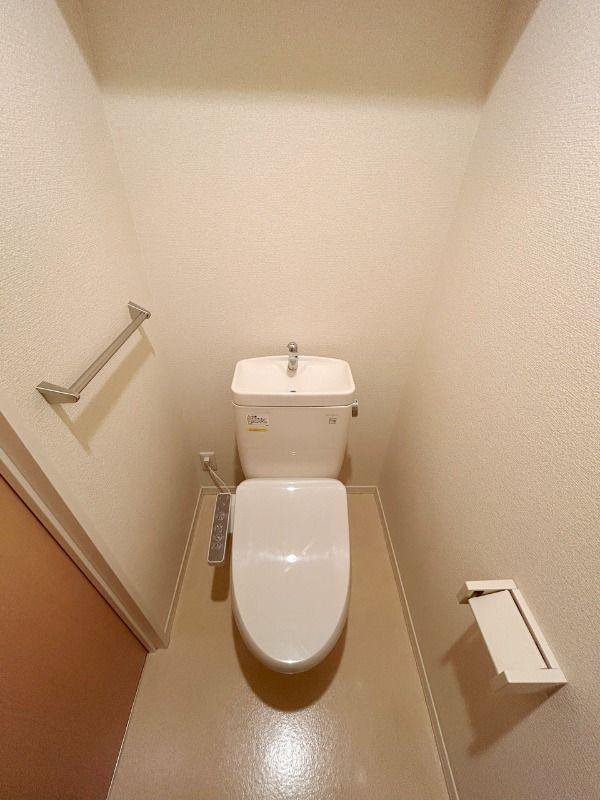 コンフィアンス IIのトイレ写真
