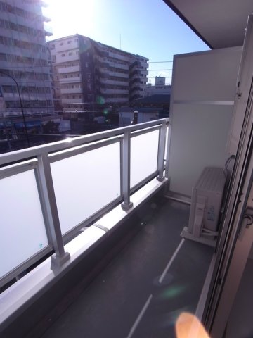 バルコニー　広々としたバルコニーです