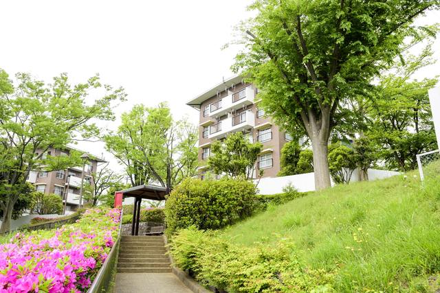 UR鶴川の外観写真