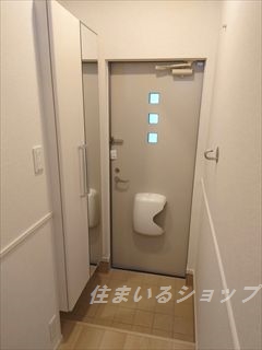 玄関　ミラー付き大型シューズボックス