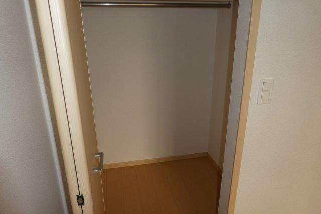 収納　ウォークインクローゼット