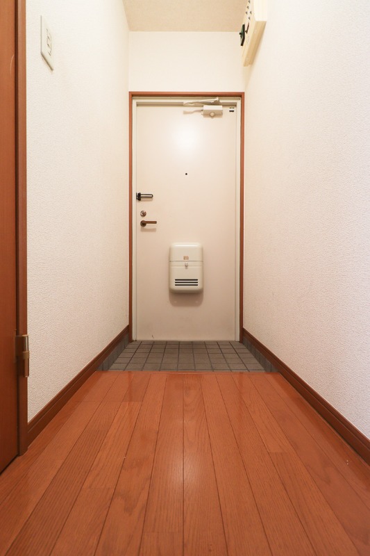 玄関　図面と現状に相違がある場合には現状を優先