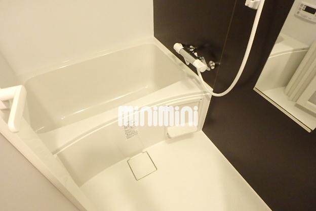 バス・シャワールーム　※他のお部屋の参考写真となります