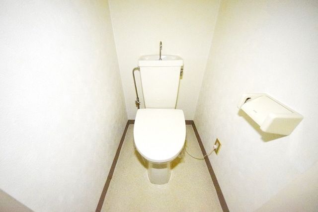 メゾンローリエのトイレ写真