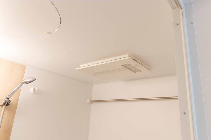 その他設備　浴室乾燥機完備で天候を気にせずお洗濯できます♪