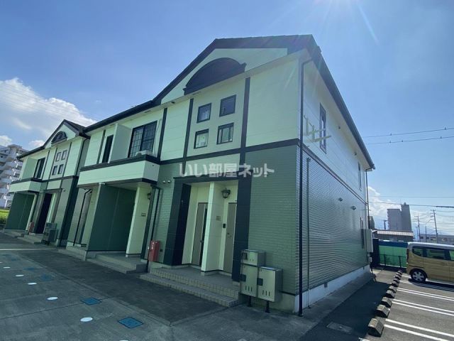 ＪＲ予讃線 伊予三島駅 バス乗車時間：5分 最寄りバス停で下車 徒歩9分 築25年