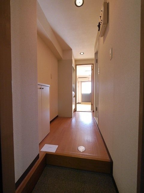 玄関　★お部屋探しは株式会社タウンハウジング東京まで★