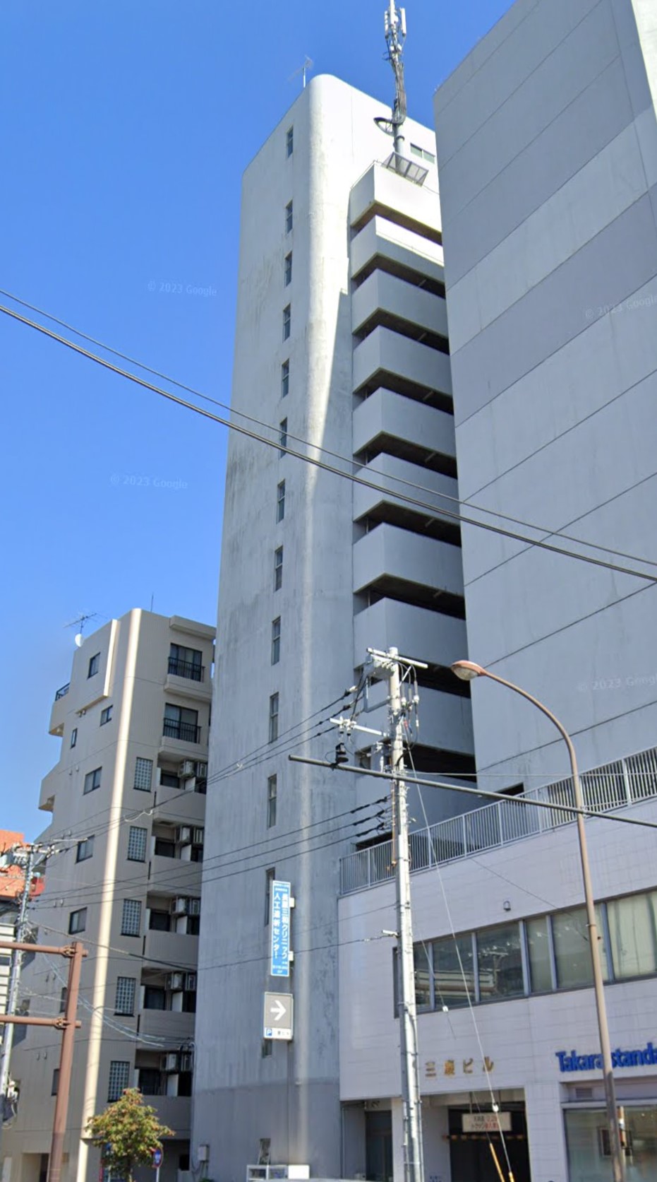 建物外観