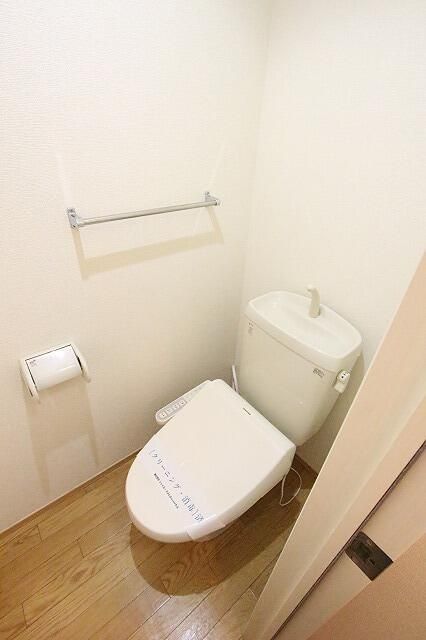 トイレ　別号室参考写真