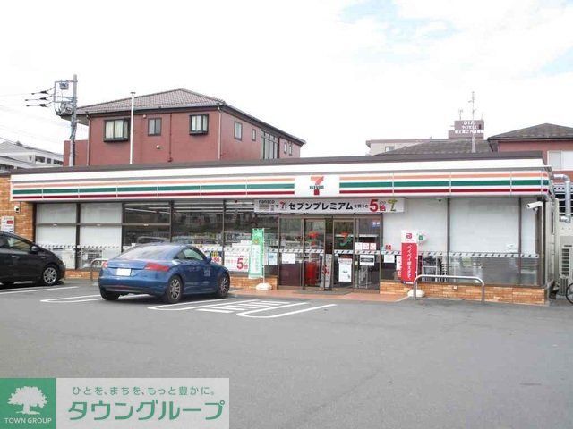 コンビニ　セブンイレブン（コンビニ）まで200m