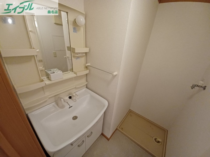 洗面設備　同型参考写真