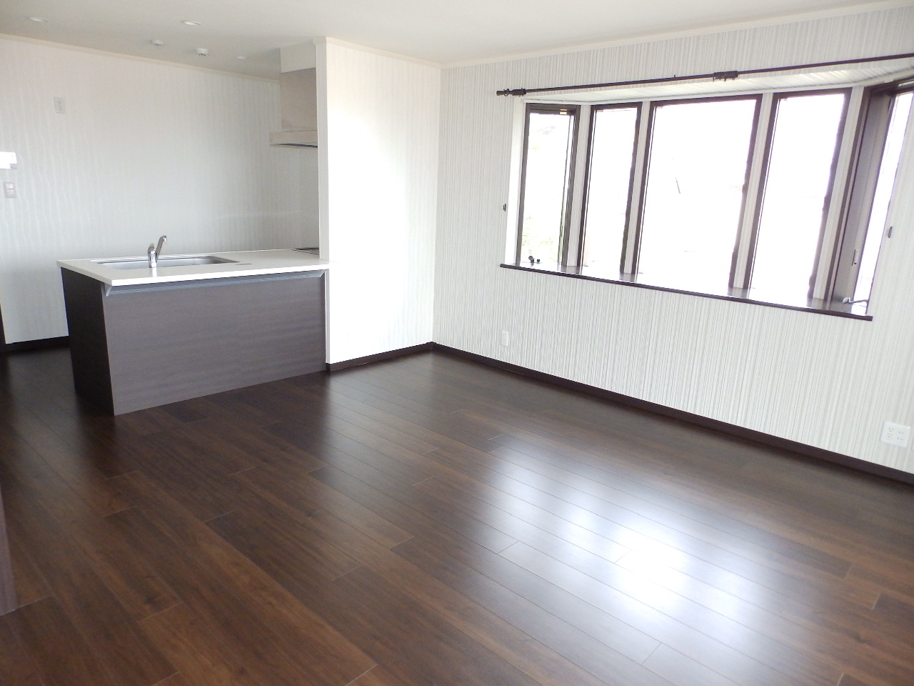 居室・リビング　広々リビング