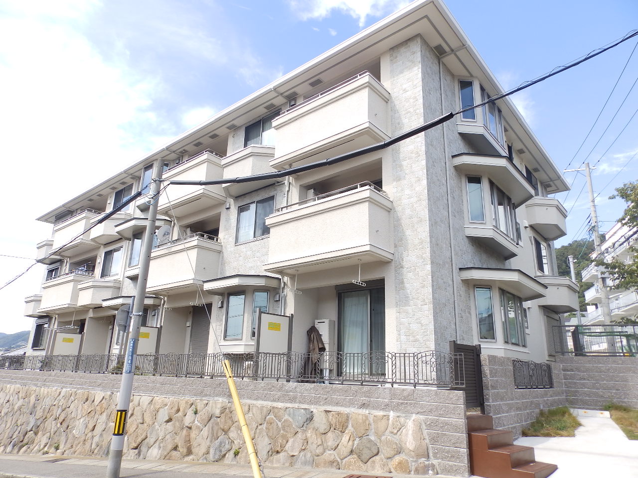 建物外観　平成25年築です