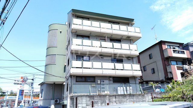 コーポラス原口の建物外観