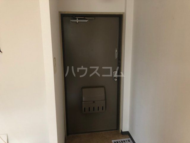 コーポラス原口の玄関