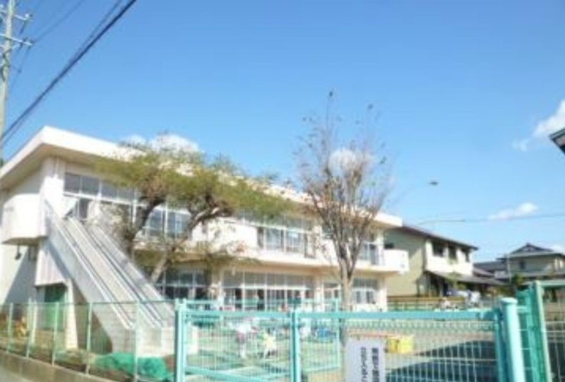 【浜松市中央区葵西のアパートの幼稚園・保育園】