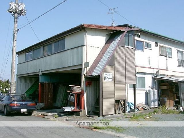 石田アパートの外観写真