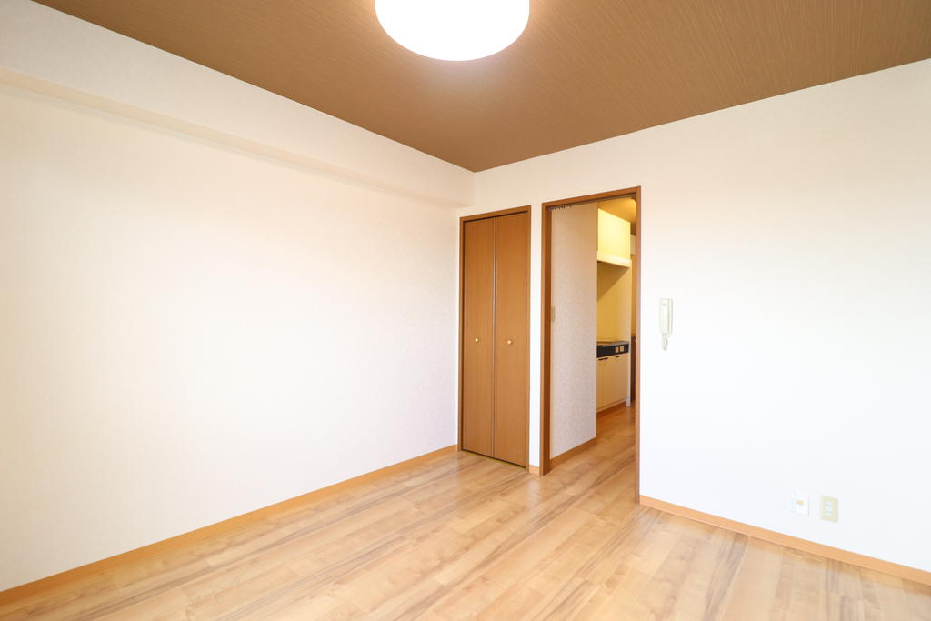 その他部屋・スペース　別角度からの洋室