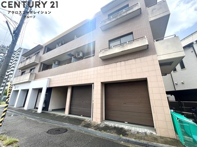 建物外観　オートロックで外部の人間が簡単に出入りできないため安心です。