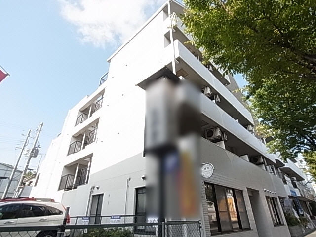 シティライフ服部の建物外観