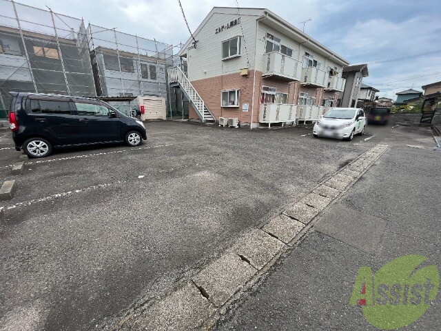 【岩沼市藤浪のアパートの駐車場】