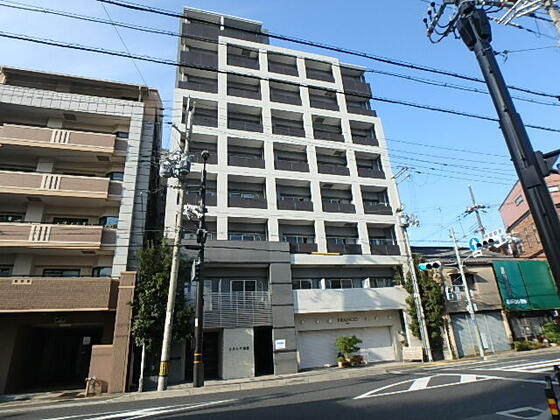 池田市槻木町のマンションの建物外観