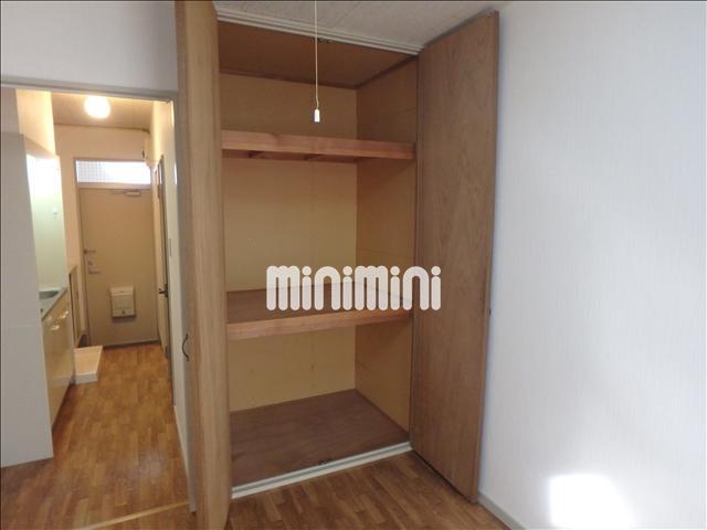 収納　高さも奥行きもあるのでたくさん収納できそうですね。