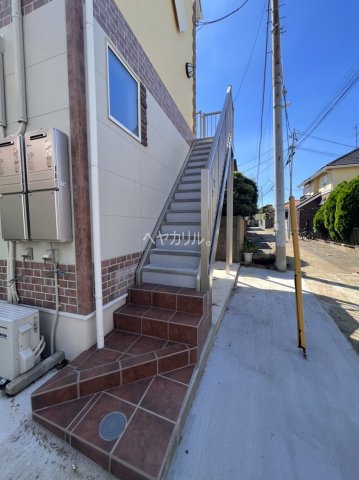 エントランス　同建物別部屋参考