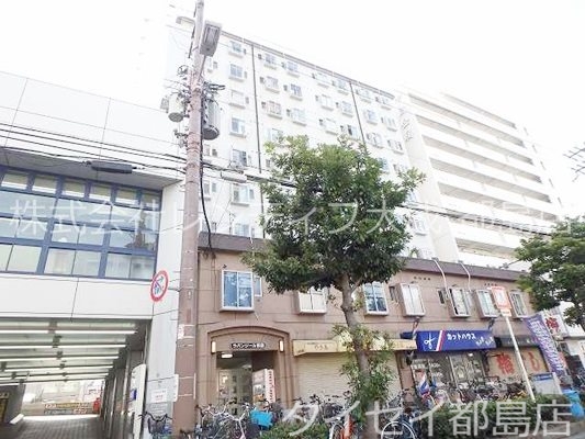 大阪市都島区都島本通のマンションの建物外観