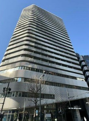 フロンティア新宿タワーの建物外観