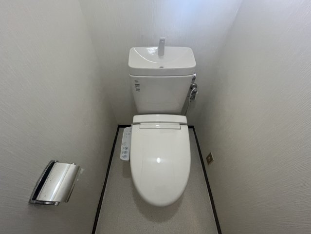 トイレ　関谷ハイツ