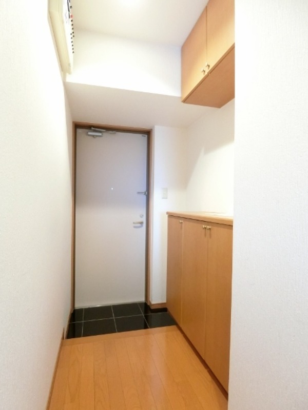 玄関　図面と現状に相違がある場合には現状を優先