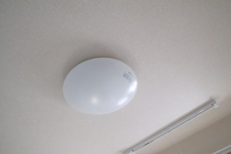 その他設備　居室照明付き