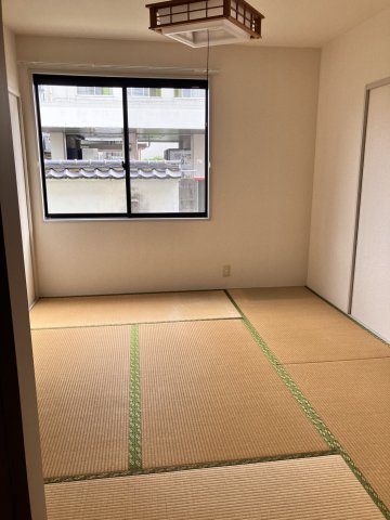 御幸ロードII番館の居間写真