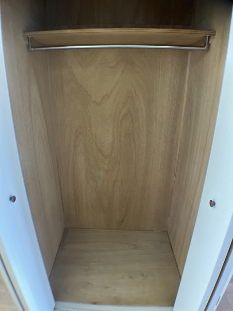 収納　※補修前の参考画像の為、設備等は現況優先。