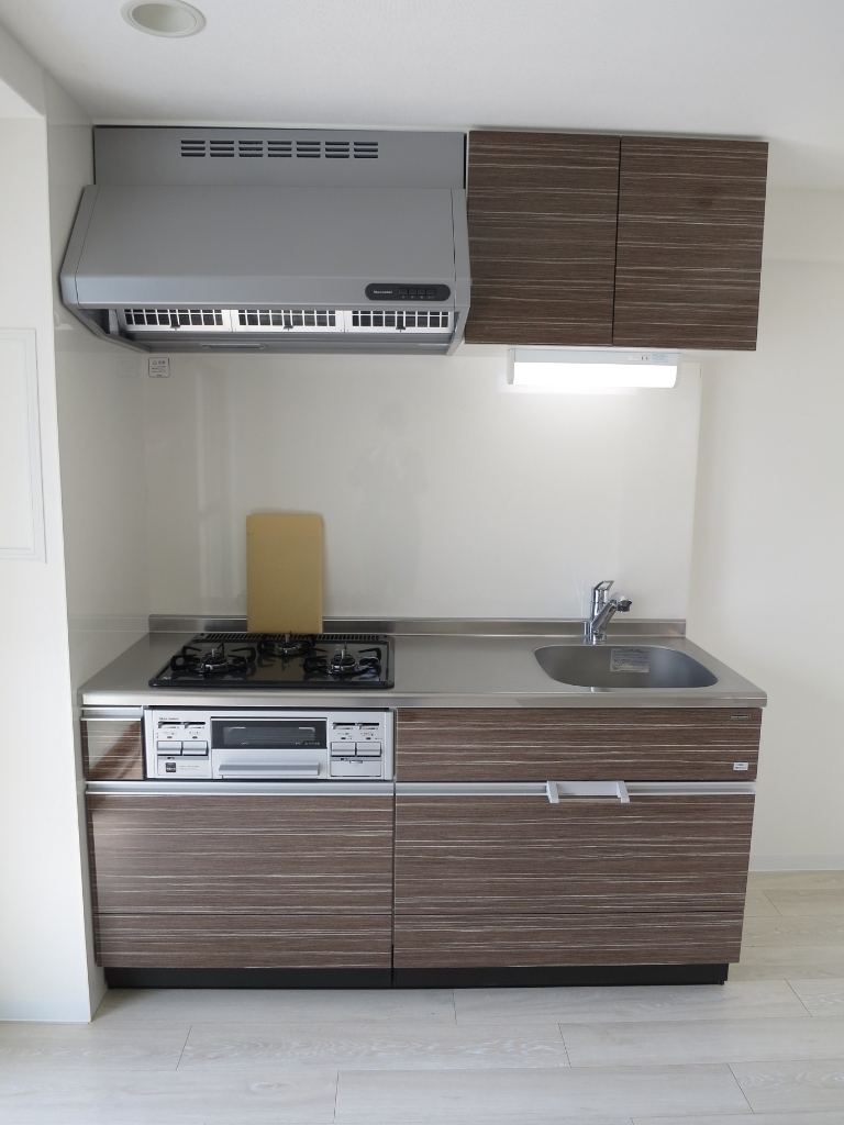 キッチン　ガス3口システムキッチン