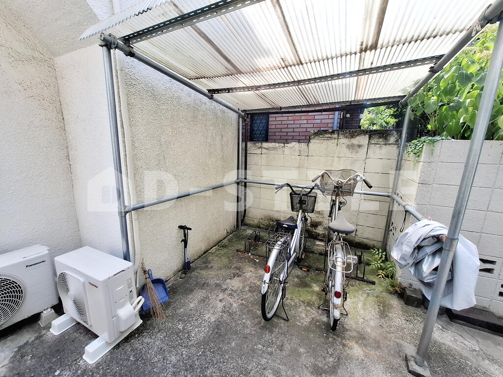 その他共有部分　駐輪場あり