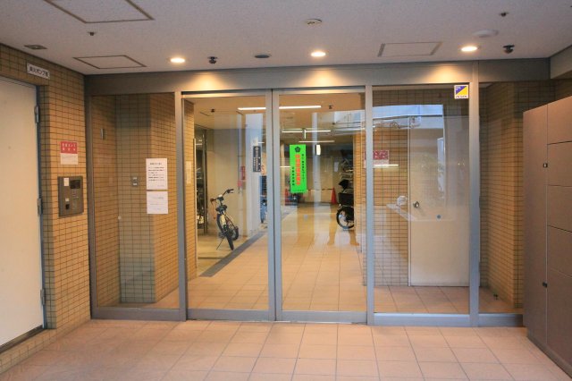 エントランス　エントランス